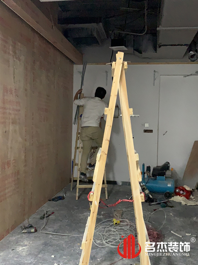 ����װ����ƹ�˾